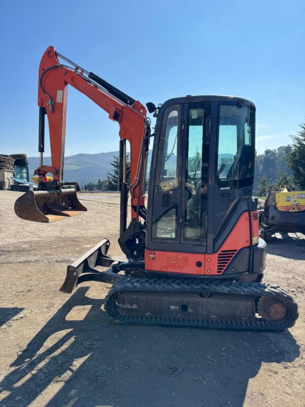 HITACHI ZAXIS 33U - immagine 7